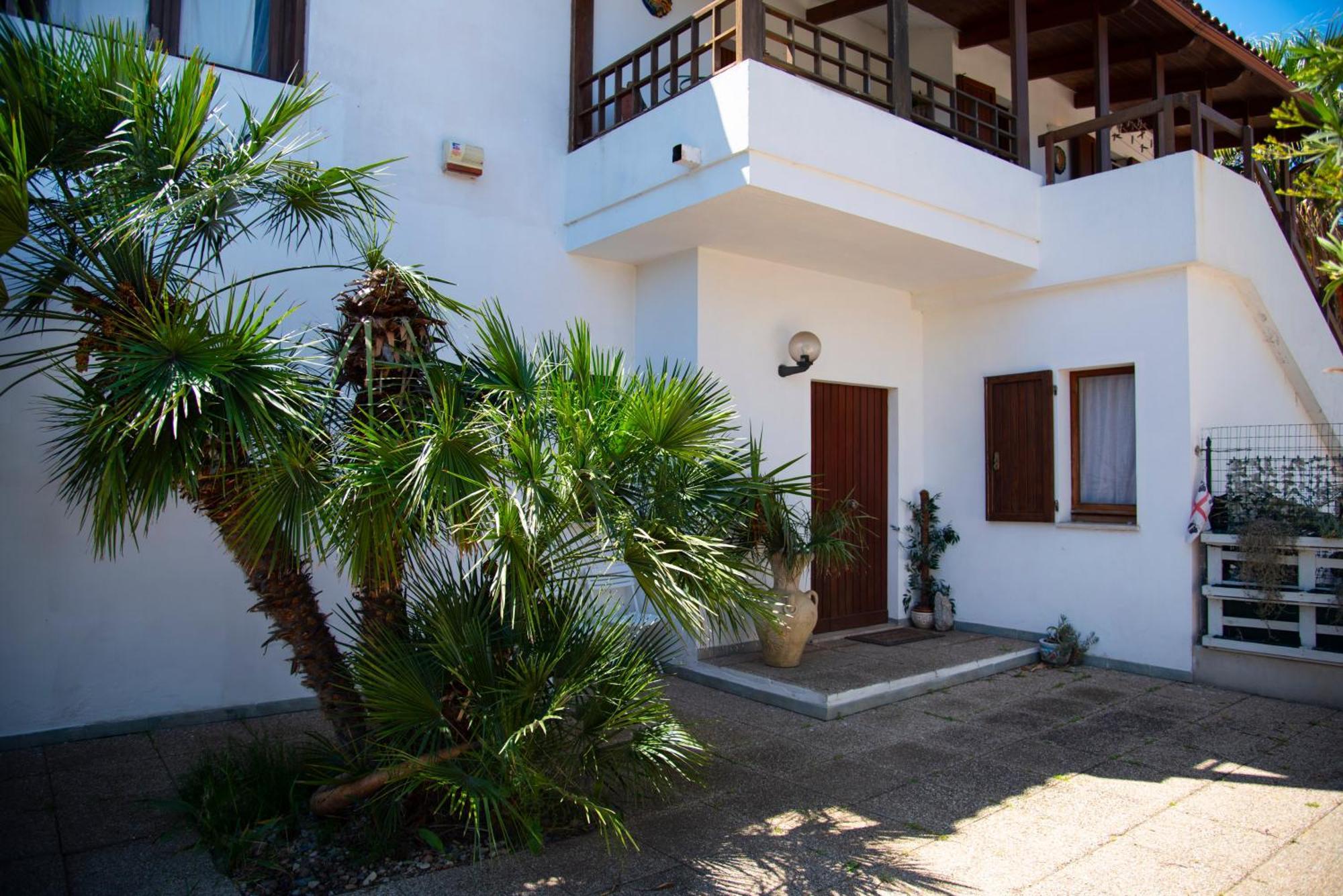 Villa By The Beach Sant'Andrea  Exterior photo